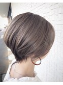 襟足スッキリ!大人可愛いショートスタイル☆