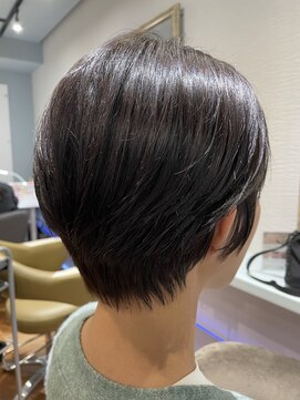 ナル 藤沢(NALU) ショート/黒髪/グレーベージュ