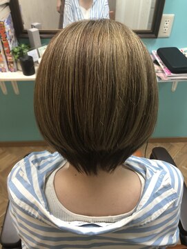 ルアナ(LUANA) ショートボブ