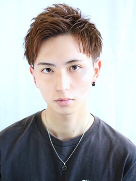 クロト 福岡本店(KUROT) ツーブロック刈り上げアップバング