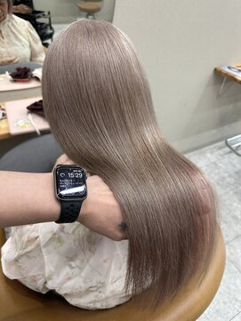 シカ 神戸三宮元町店(Cica) ミルクティーベージュ　ブリーチ　ハイトーン　三宮