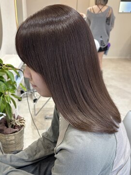 ベル サウス(BHEL south) 津久居ロレイヤーカットハッシュカット透明感カラー重めロング