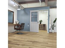 ゆったりできる店内+個室で人目も気になりにくい雰囲気♪