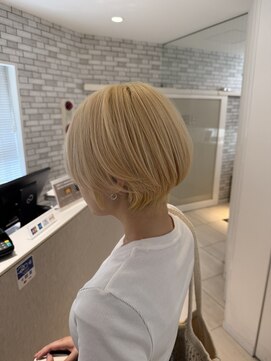 ゼルレーヴ(ZELE reve) くびれショートボブ