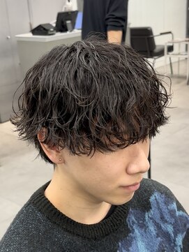 オーバルバイアピッシュ(OVARL by apish) フェザーパーマシャドウパーマニュアンスパーマカルマパーマ原宿