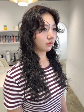 フィット ヒュー 千葉(fit hue) ミルクティーブロンド/ダークブルー/デジタルパーマ/千葉駅
