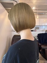 ライン(LINE)&nbsp;ぷっつとボブ × ハイトーンカラー