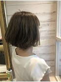艶ベージュ☆前下がりボブ