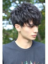 ネイビー(NAVY)&nbsp;前下がり刈り上げショート束感ツーブロック