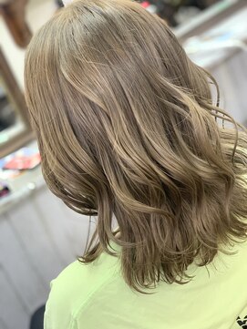 グルック ヘアーリラクゼーション 九条店(Gluck Hair Relaxation) ブリーチカラー