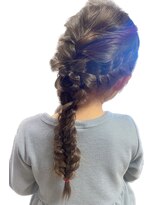 アイズ(aiz)&nbsp;お子様編み込みアレンジ♪