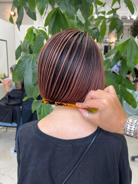 ホリー(HOLLY) コントラストバレ×コーラルピンク