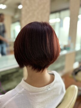 アークスヘアー 20代30代40代前下がりストレート小顔補正立体カット