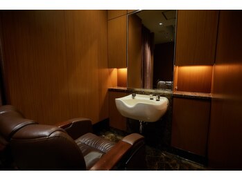 HAIR MODE KIKUCHI 銀座店 理容室 BARBER'S【ヘアモードキクチ バーバー】