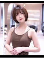 アンスリウム 箕面萱野(Anthurium)&nbsp;●レイヤーカット/オリーブベージュ/小顔カット/30代40代