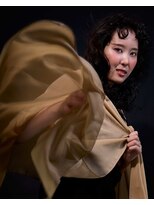 アンアタッシュ(UNE ATTACHE)&nbsp;Effortless Drape大人可愛い重く見えない透明感×ルーズウェーブ