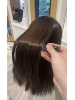 ブロッシー(blossy.)&nbsp;梅雨前対策！縮毛矯正！10代20代30代