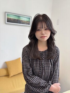 リタ(RiTA) レイヤーカット×くびれヘア×チョコレートブラウン