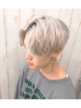 シン(syn) スパイラルパーマ/ツイストスパイラルパーマ/波巻きパーマ