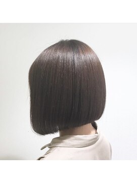 アッシュ 笹塚店(Ash) 前下がりボブ