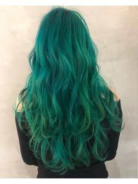 ジーナ(XENA) フォレストエメラルドグリーン