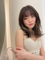 くびれミディアムインナーカラー_マロンベージュ透明感