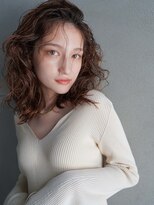 カンナ(Canna)&nbsp;スパイラルパーマ/セミロング/カーキグレージュ/髪質改善/30代