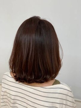 クオリス 上福岡店(QUALIS) ミディアム/20代30代40代/外ハネ/ナチュラルブラウン/小顔/