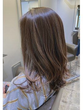 ロエ 平尾山荘(loe) 【脱白髪染め】オフィスで浮かないハイライト/平尾/高宮