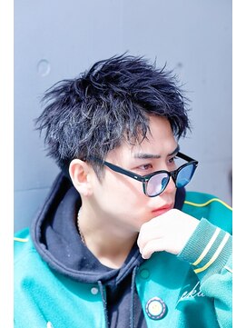 クオル 立川(QOL) ツイストスパイラル／眉毛／フェード／モヒカン／メンズカット