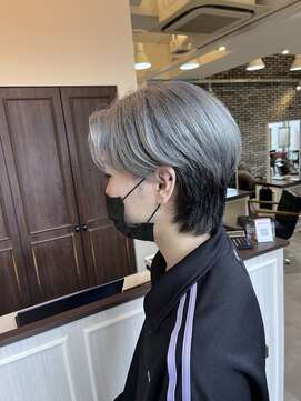 ユニ(Uni.) ホワイトシルバー