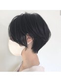 ショートボブ