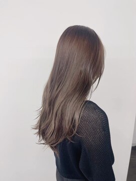 ビルド(build) くびレイヤーエモージュグレージュカラーシルキーベージュ