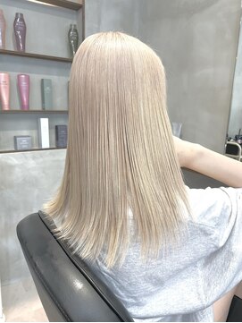 レニア オオサカ(ReniA osaka) ミルクチィーブロンドエクステセミロング