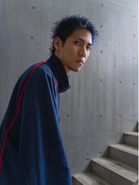 デビュー ヘアーメイク ウルフ/アッシュブラック/カルマパーマベリーショート沖縄宜野湾