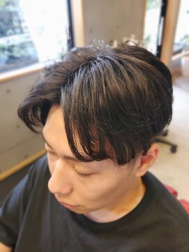 バルビエーレ アーディ(Barbier Adi) センターパート　は