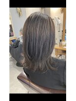 レイリー(LAiLy)&nbsp;透明感　切りっぱなし　レイヤー