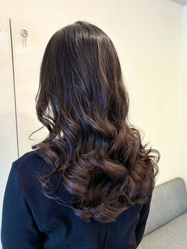 エフィールリアモ(afeel riamo) レイヤーカット/コテ巻き風パーマ/髪質改善/子顔似合わせカット