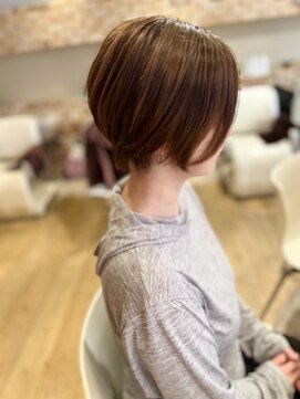 ヘアープログレス サバーブ Suburb 前髪長めの大人ショートボブ