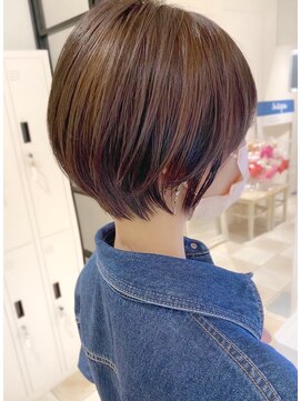 アフロート ルヴア(AFLOAT RUVUA) 〔岩田莉奈〕コンプレックス緩和小顔ショート 丸顔面長絶壁 新宿