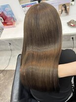 ラビス(Lovis) ミディアム/暗めカラー/デザインカラー/フェイスフレーミング