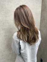 サニー 渋谷(SUNNY)&nbsp;ハイトーンレイヤー、バレイヤージュ、レイヤーカットハイライト