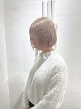 ミルクティーベージュ　ミニボブ