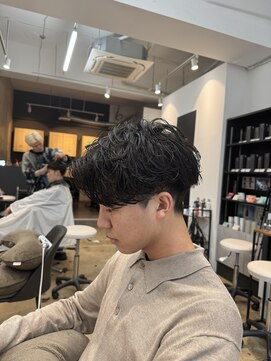 アロー 船橋店(AROH) MEN’S/リバースセンターパート/ニュアンスパーマ/船橋