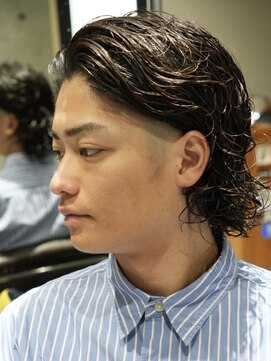 メッツ 原宿(METS) MEN'S/ミディアムパーマ×サイドパート/大人ヘア