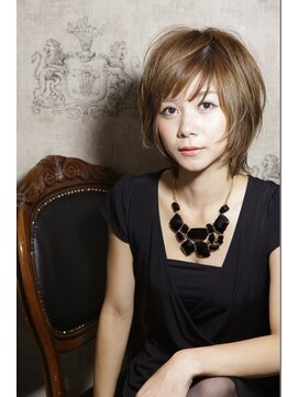 アントリール 調布南口店(entrir) 富岡 佳子さん風ショート