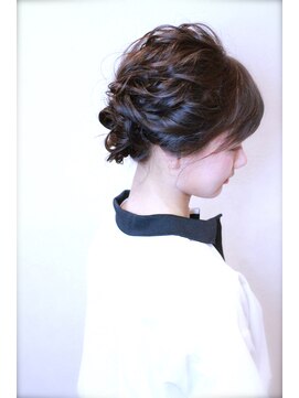 ドレス ヘアーアンドメイク(DRESS hair&make) ふんわりまとめ髪ヘアアレンジ