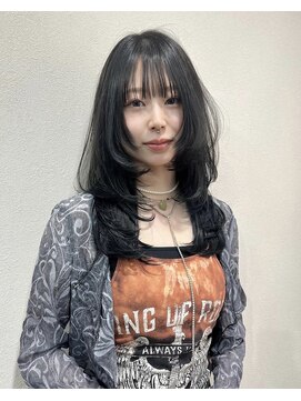 リラス 博多(rilas) フルレイヤー　レイヤーカット　ロングウルフ