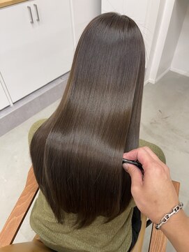 ミレ バイ ルカ(mire by Luca) ブリーチなし #olive beige× ULTOWA/カーキベージュ