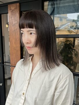 マド(Mado) アンブレラカラーステップカット